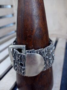 ET2133 PULSERA