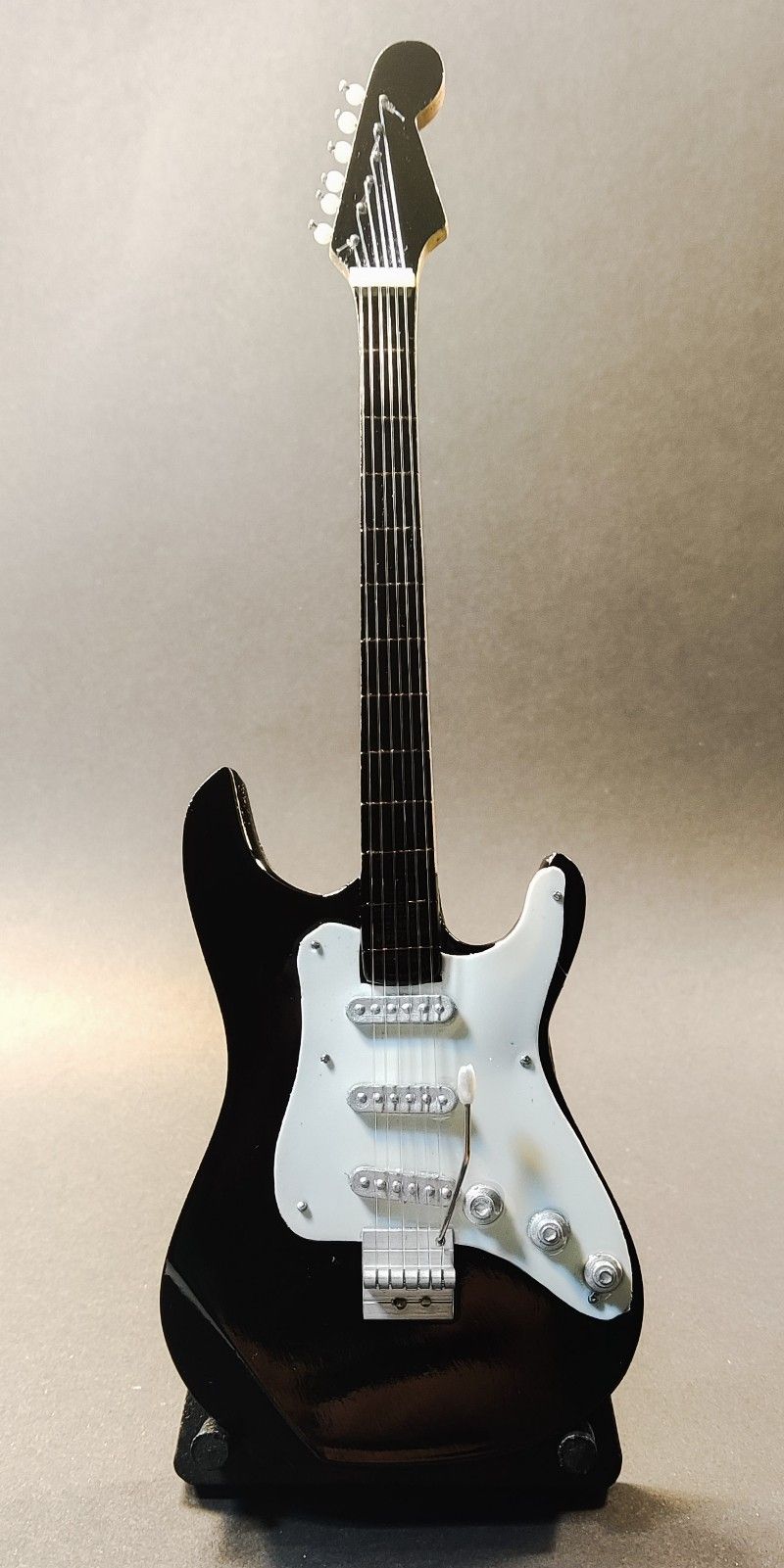 G2219 GUITARRA G2219 GUITARRA