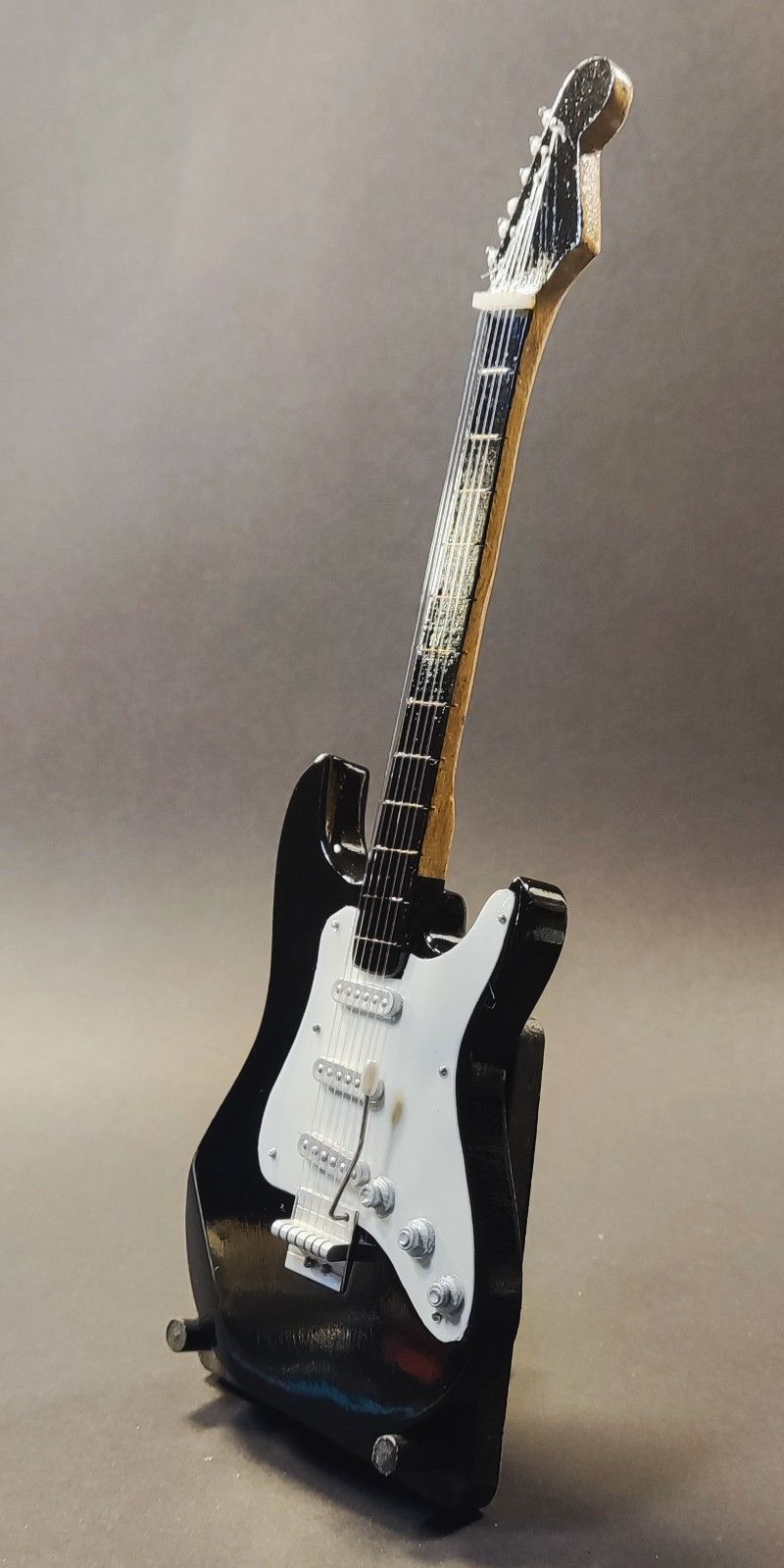 G2219 GUITARRA G2219 GUITARRA