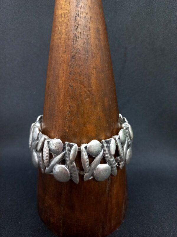 ETF2245 PULSERA